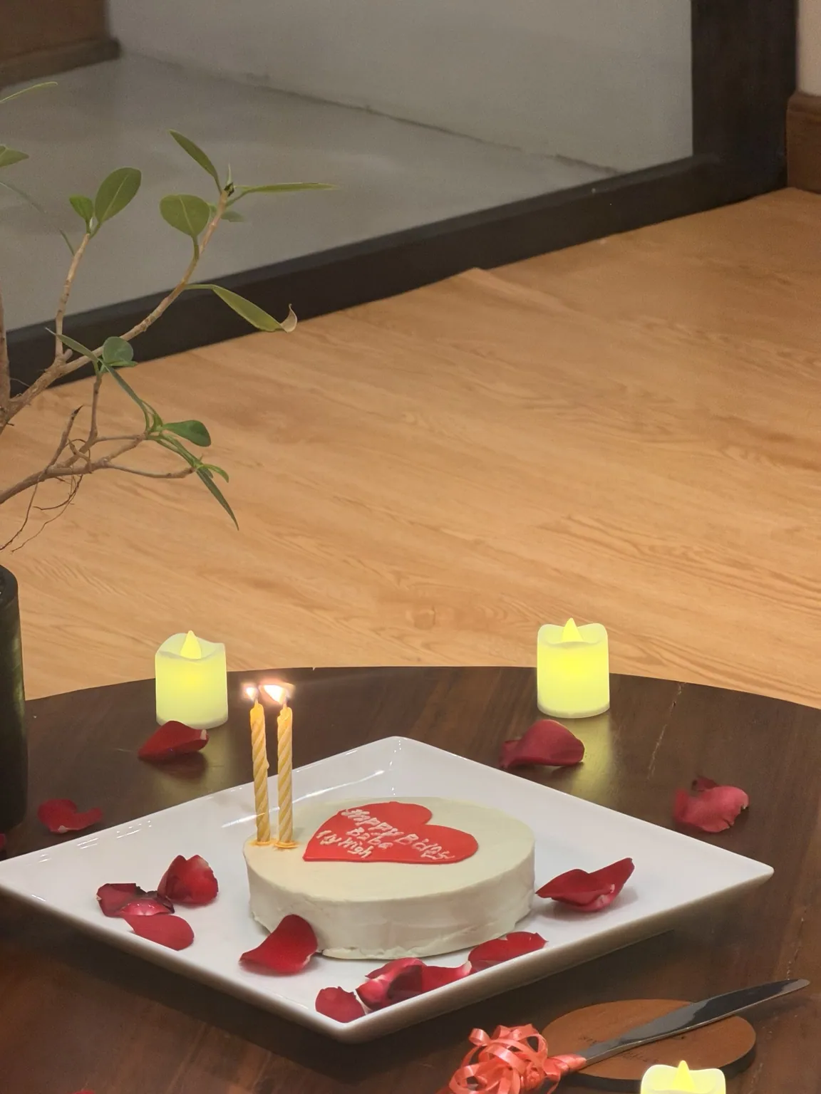 Sivora Hills honeymoon & romance photograph